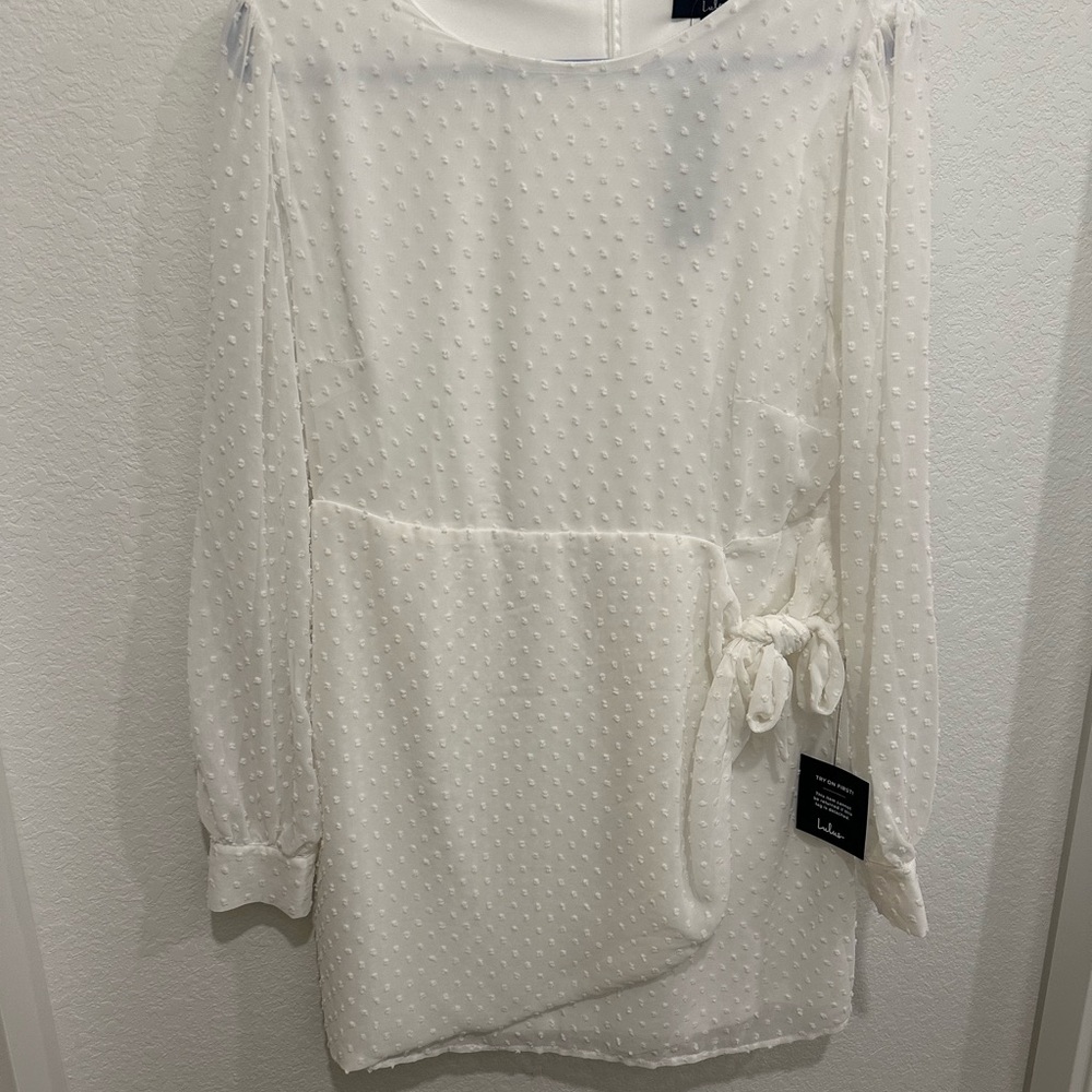 Elegant White Textured Dress